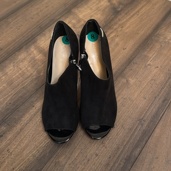 NEW Calvin Klein black suede heels women's size 8 - Picture 3 of 12
